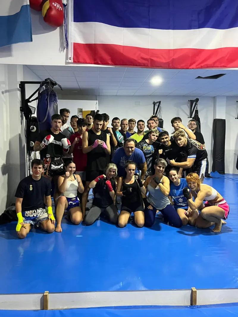 Técnicas de Muay Thai en acción